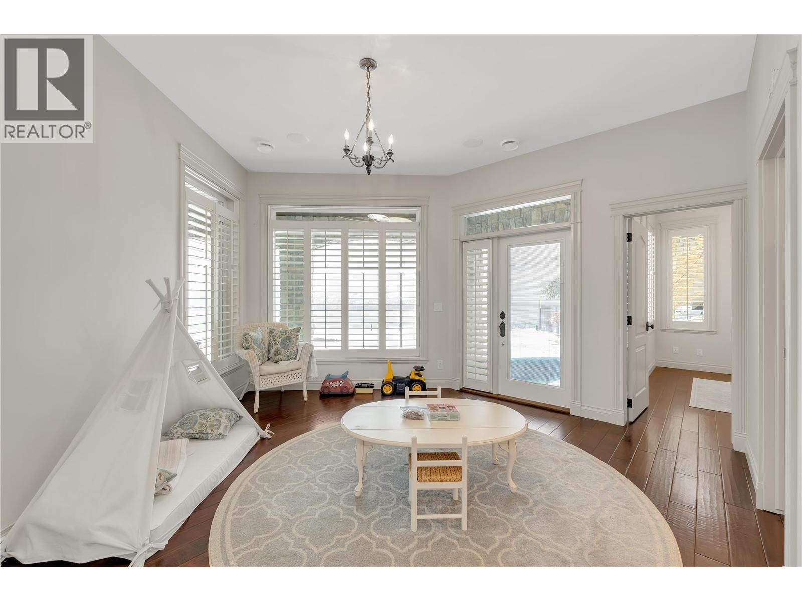714 Kuipers Crescent, Kelowna, BC - Indoor