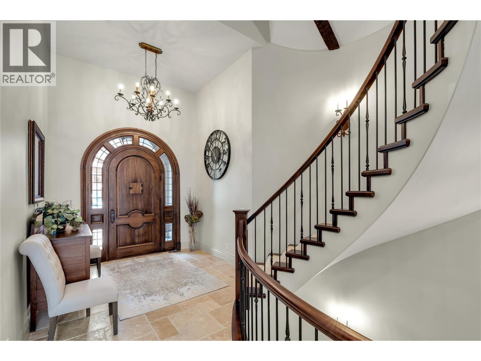 714 Kuipers Crescent, Kelowna, BC - Indoor Photo Showing Other Room