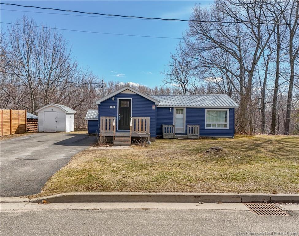124 Ruby St, Fredericton, NB