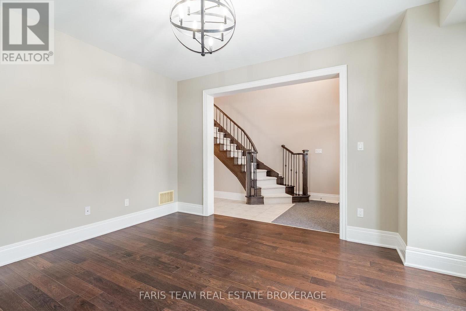27 Marks Road, Springwater, ON - Indoor Photo Showing Other Room