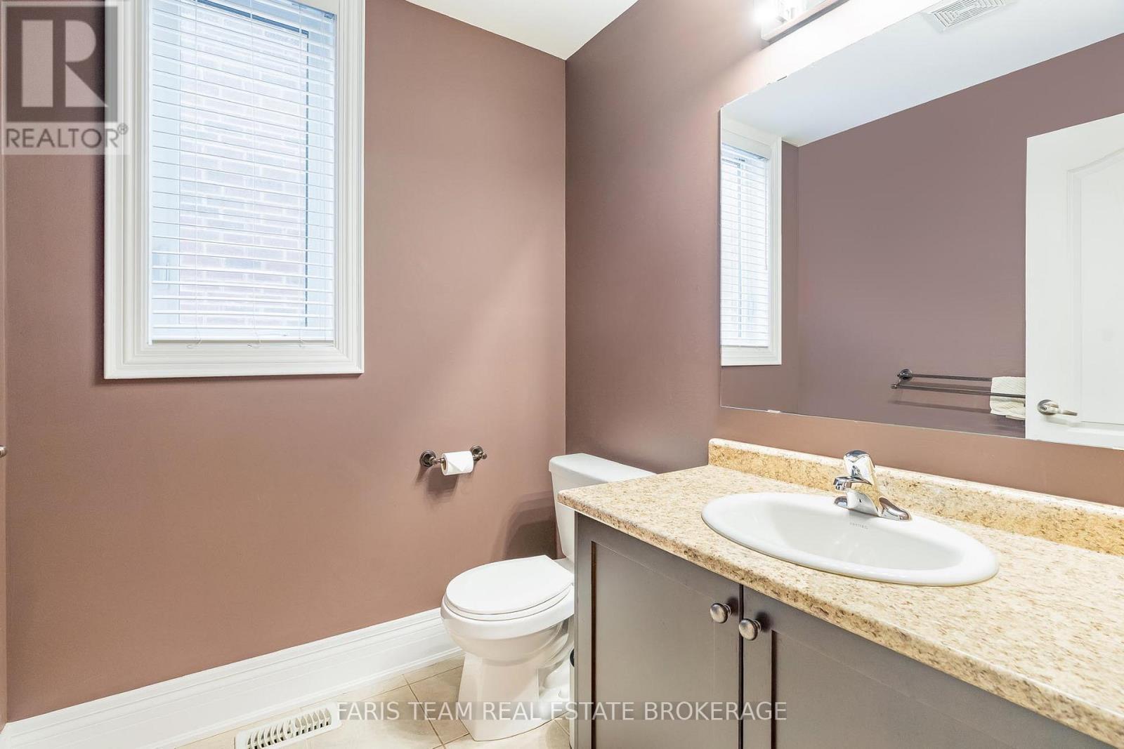 27 Marks Road, Springwater, ON - Indoor Photo Showing Bathroom