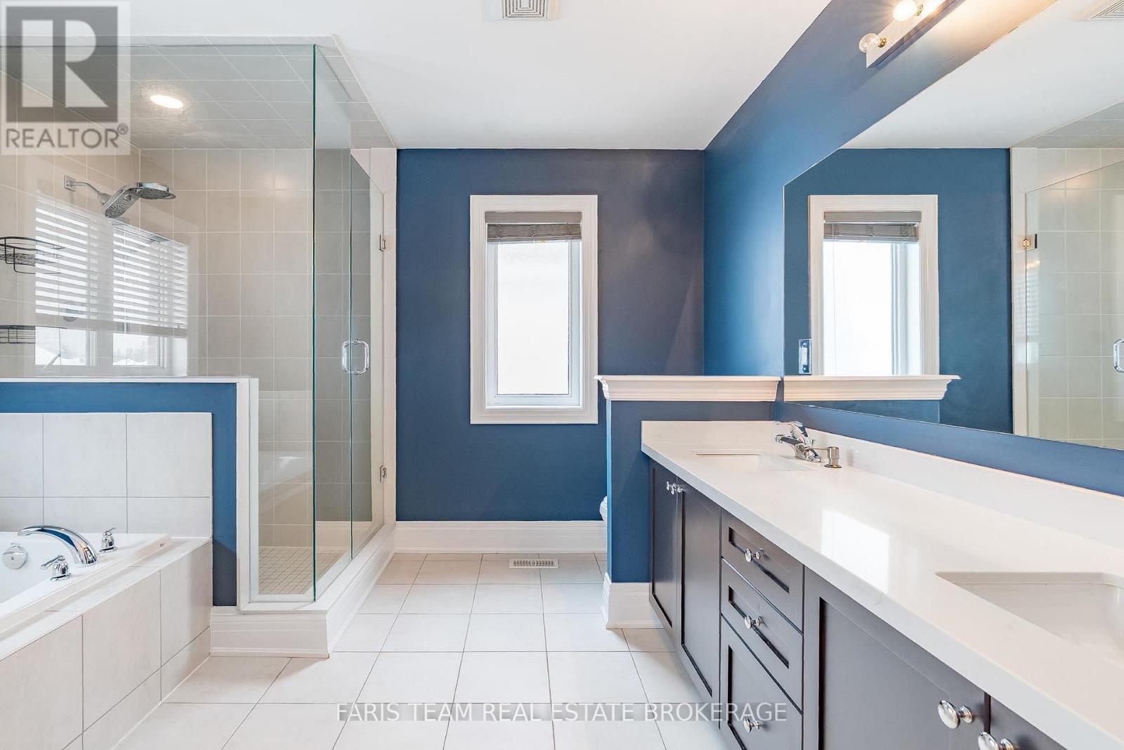 27 Marks Road, Springwater, ON - Indoor Photo Showing Bathroom