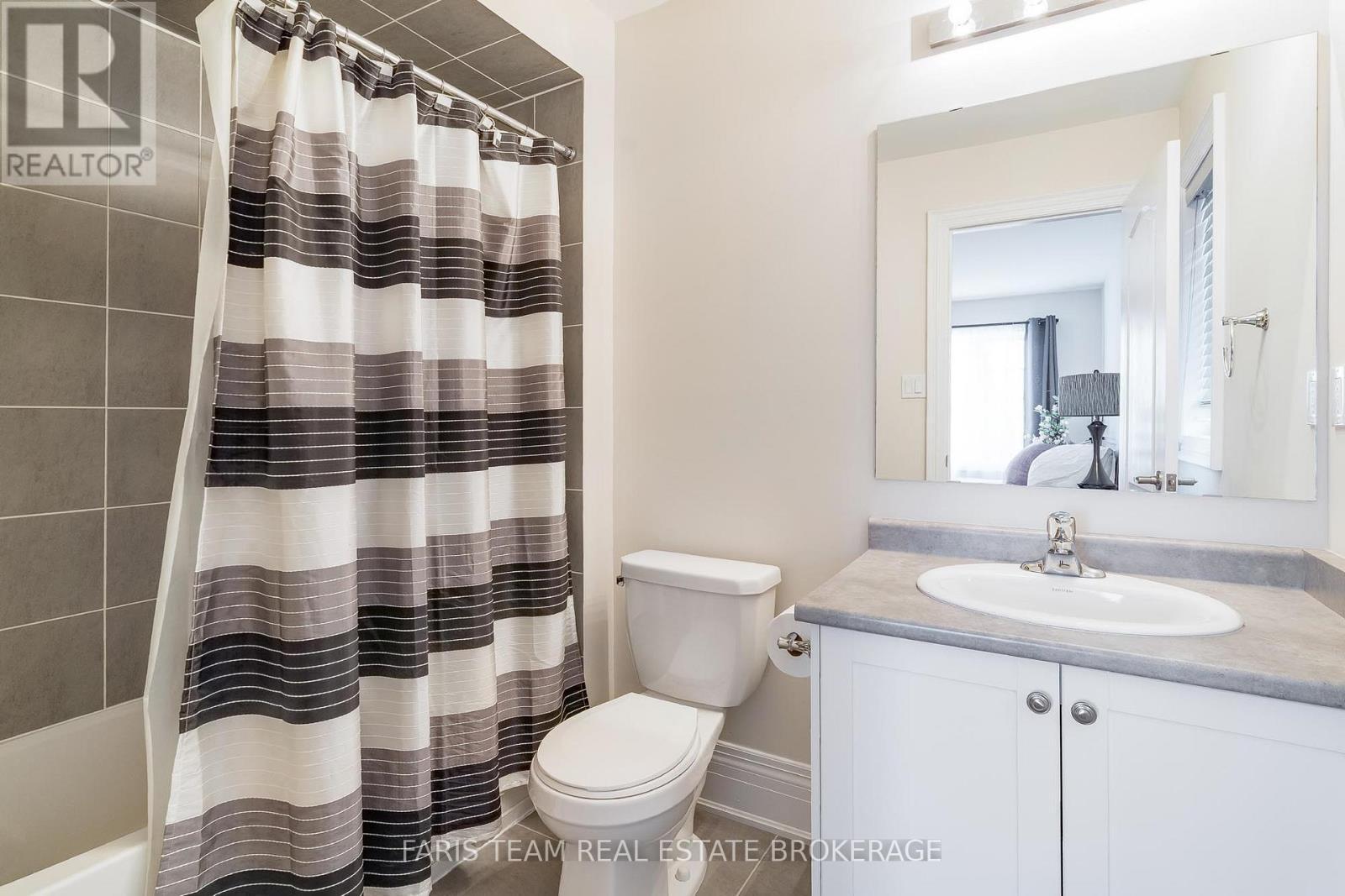27 Marks Road, Springwater, ON - Indoor Photo Showing Bathroom