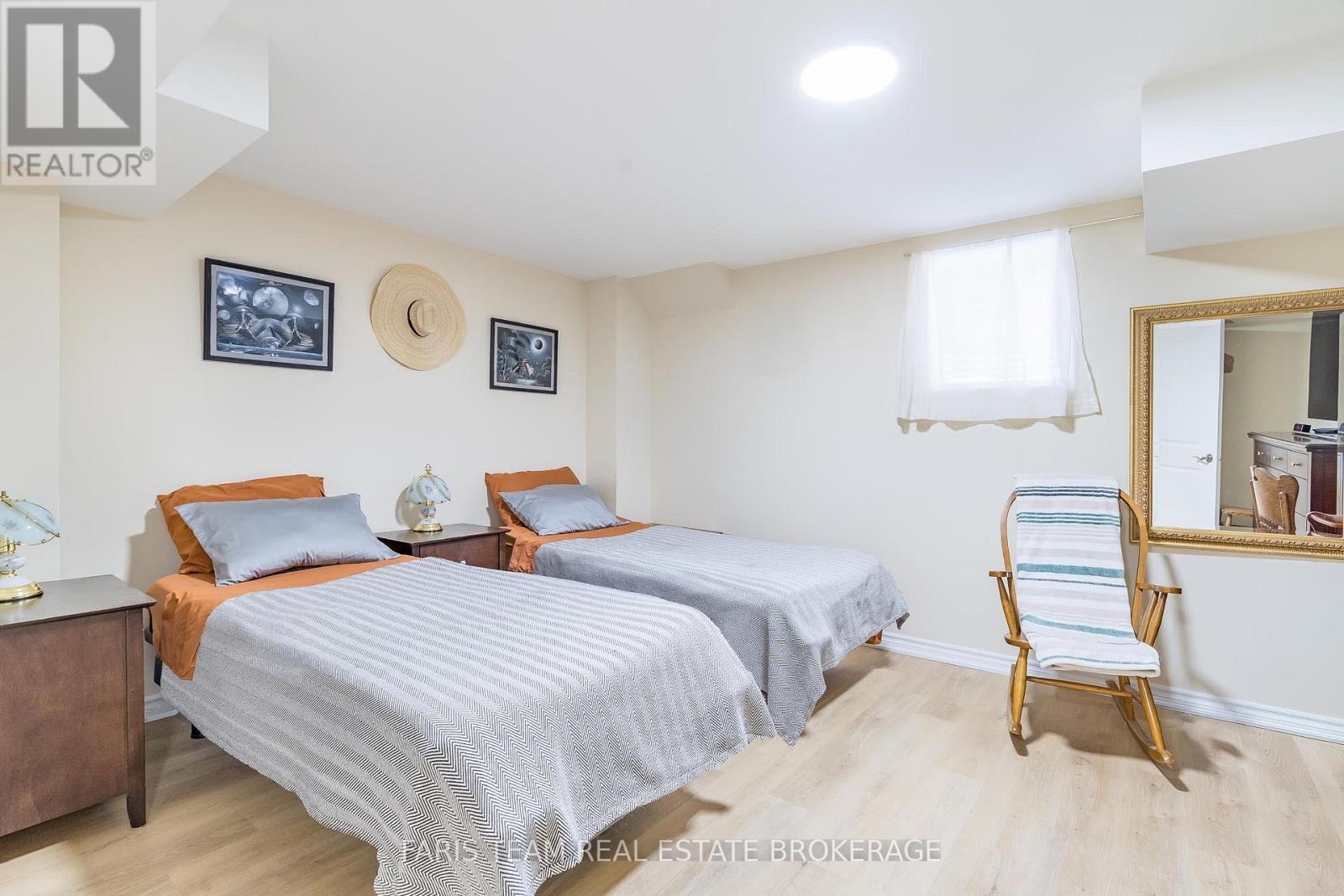 27 Marks Road, Springwater, ON - Indoor Photo Showing Bedroom