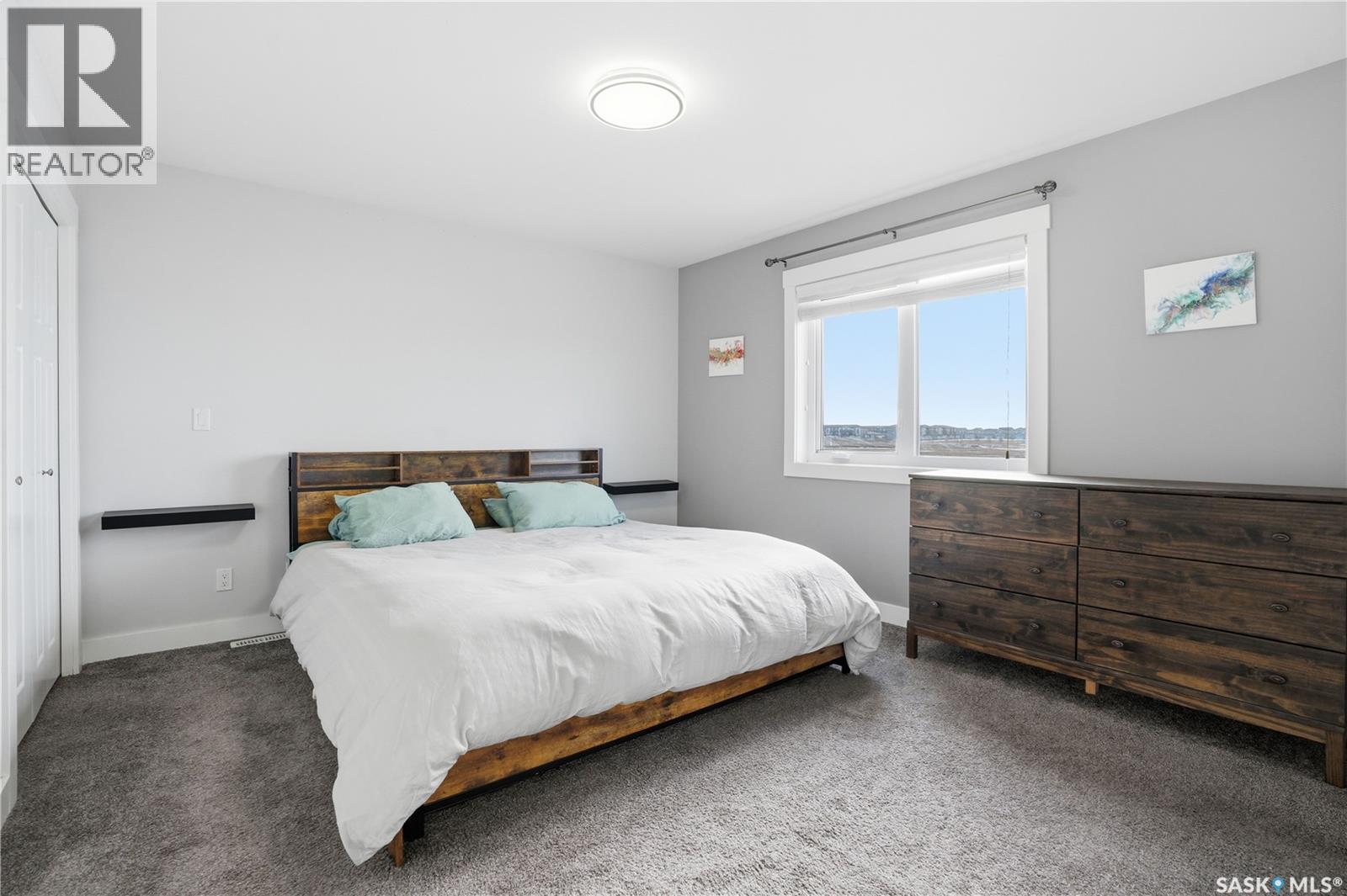 338 Rosewood Boulevard W, Saskatoon, SK - Indoor Photo Showing Bedroom