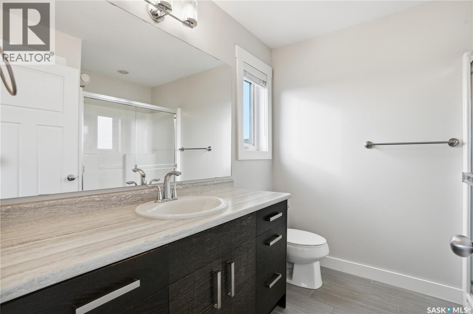 338 Rosewood Boulevard W, Saskatoon, SK - Indoor Photo Showing Bathroom