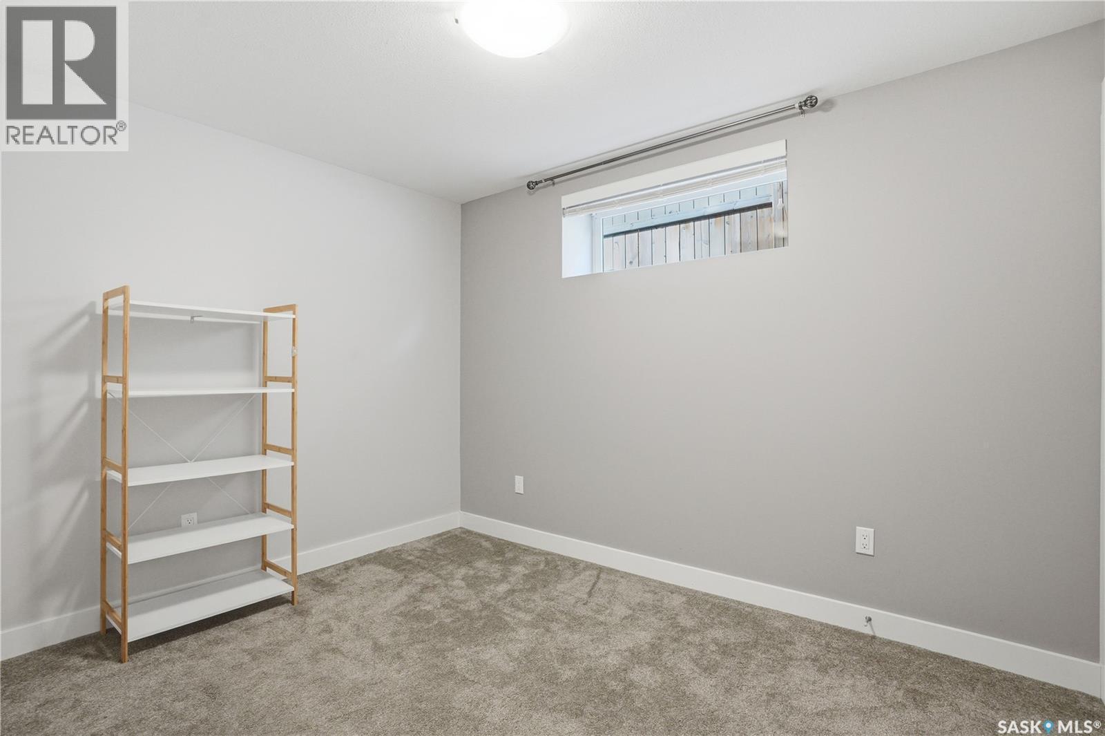 338 Rosewood Boulevard W, Saskatoon, SK - Indoor Photo Showing Other Room