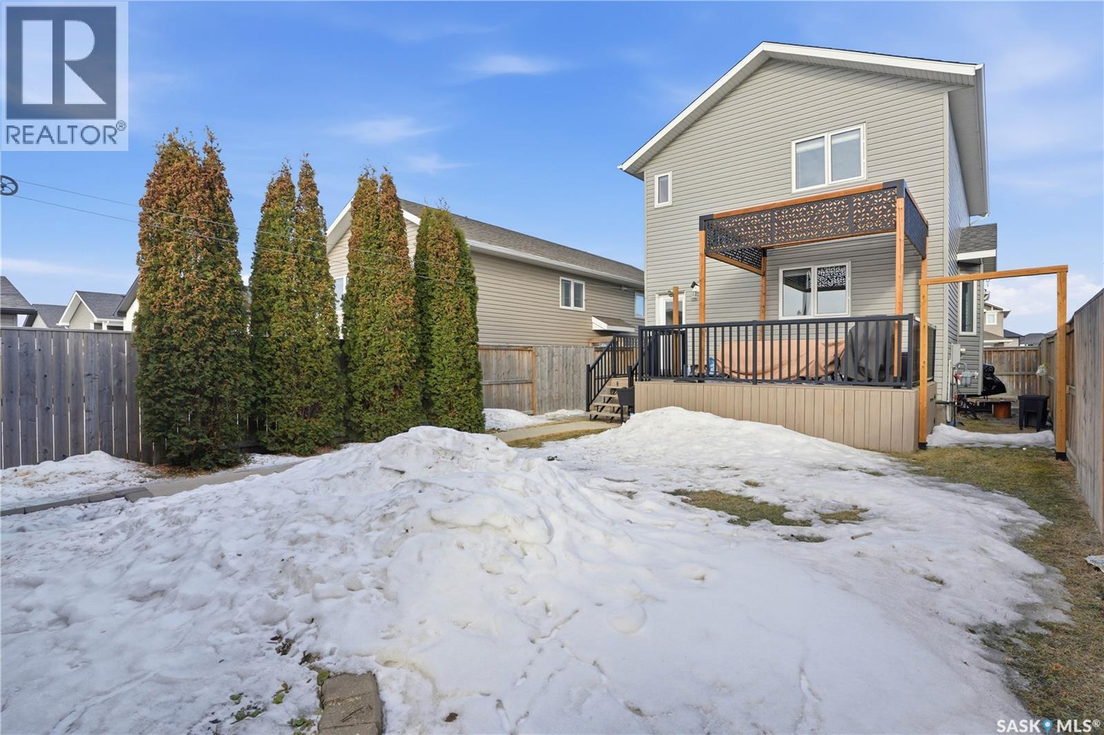 338 Rosewood Boulevard W, Saskatoon, SK - Outdoor