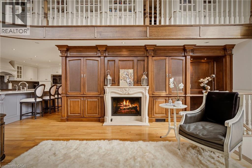 74 Oak Knoll Drive, Hamilton, ON - Indoor Photo Showing Living Room With Fireplace