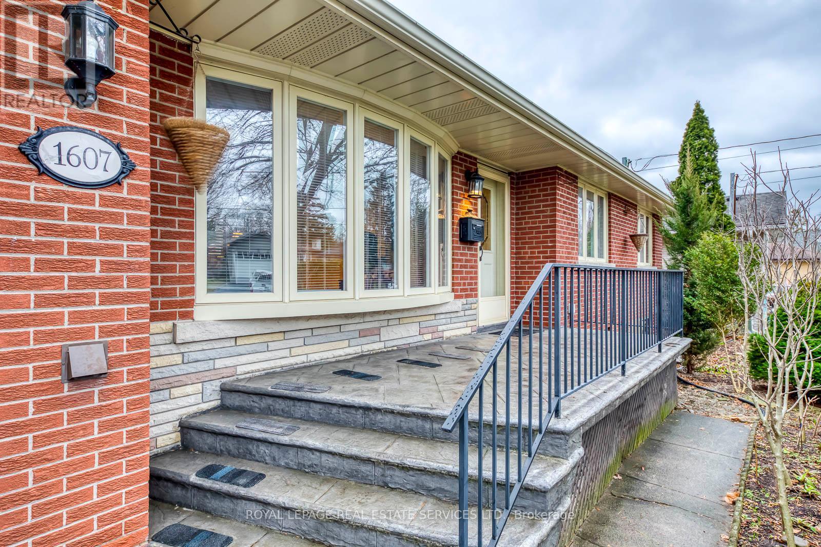 1607 Ewald Road, Mississauga, ON - Outdoor