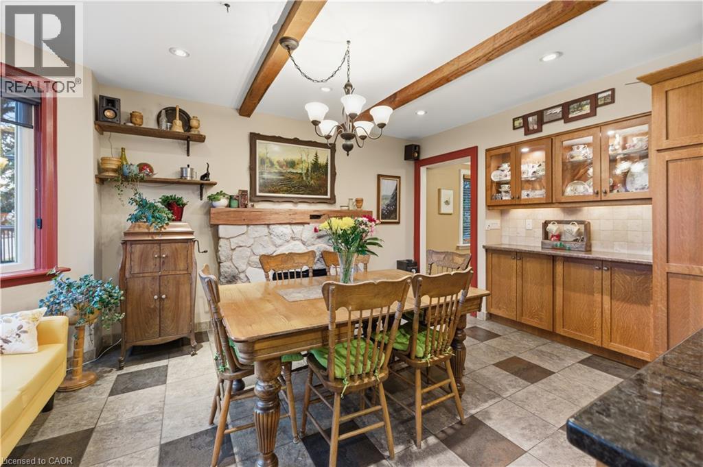 76 Knyvet Avenue, Hamilton, ON - Indoor Photo Showing Dining Room