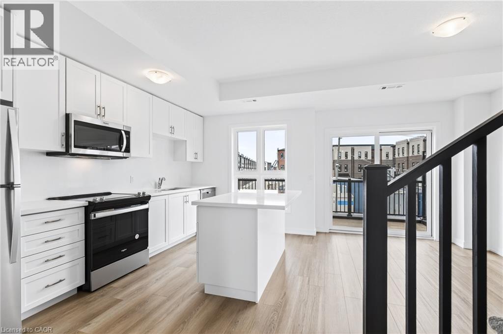 55 Great Falls Boulevard, Waterdown, ON - Indoor Photo Showing Kitchen With Upgraded Kitchen