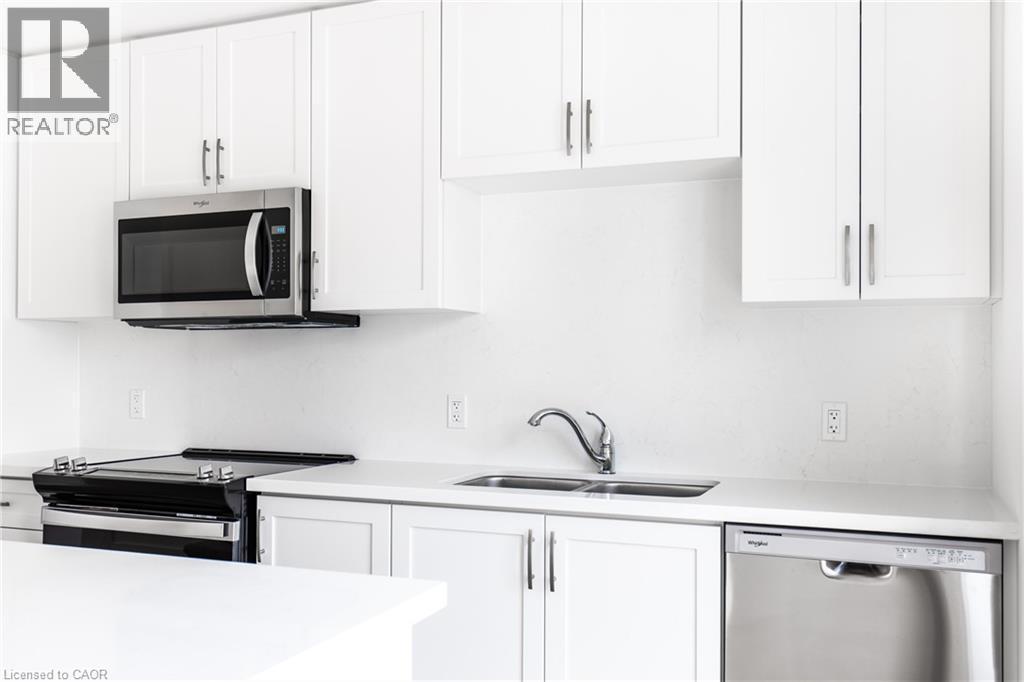 55 Great Falls Boulevard, Waterdown, ON - Indoor Photo Showing Kitchen With Double Sink With Upgraded Kitchen