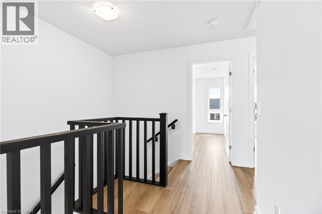 55 Great Falls Boulevard, Waterdown, ON - Indoor Photo Showing Other Room