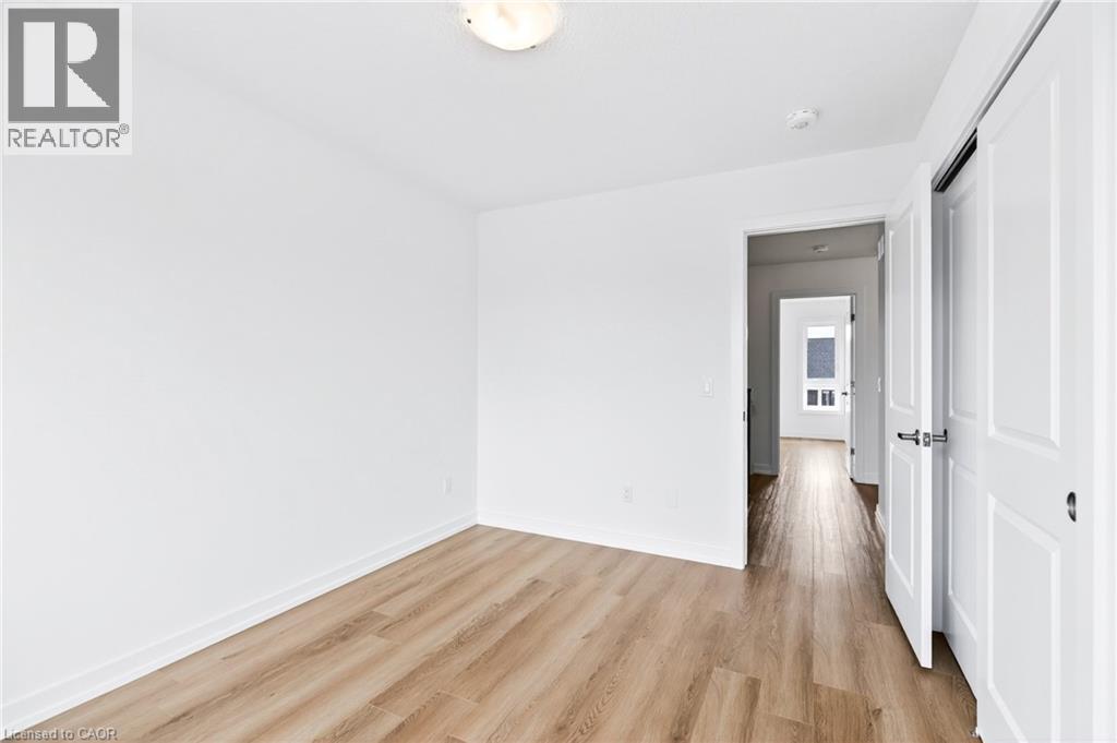 55 Great Falls Boulevard, Waterdown, ON - Indoor Photo Showing Other Room
