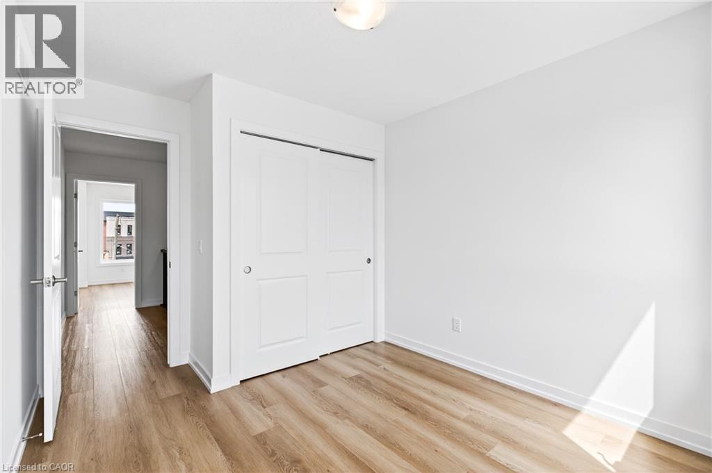 55 Great Falls Boulevard, Waterdown, ON - Indoor Photo Showing Other Room