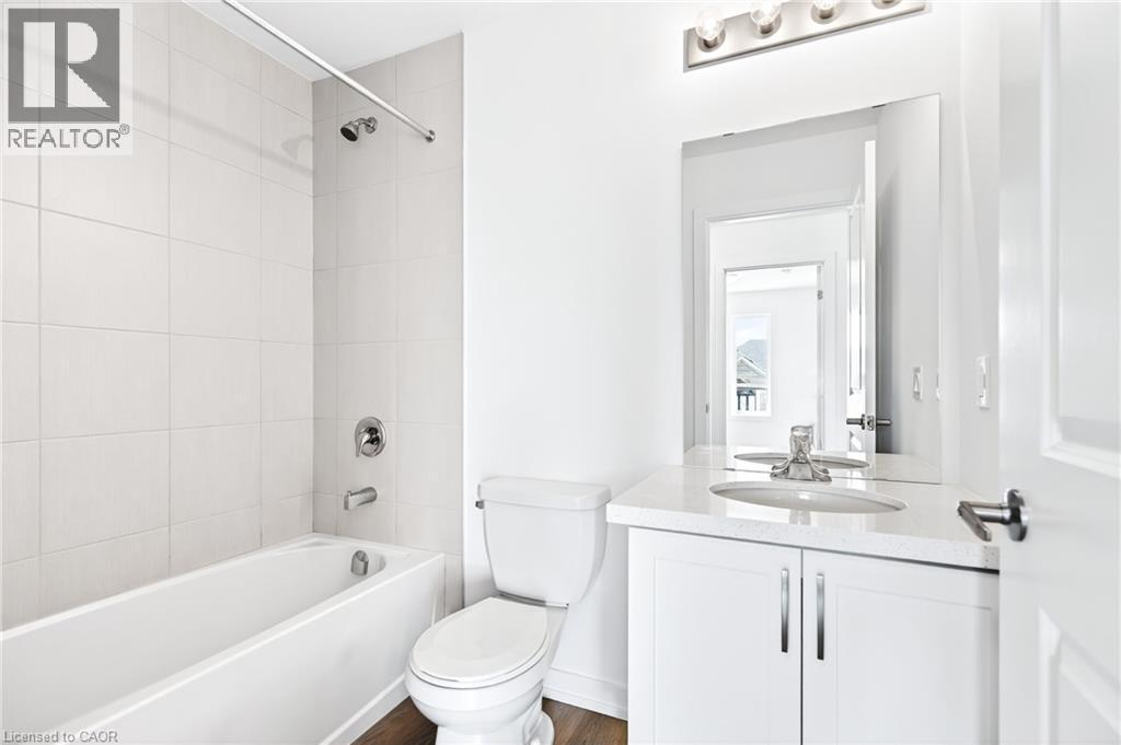 55 Great Falls Boulevard, Waterdown, ON - Indoor Photo Showing Bathroom
