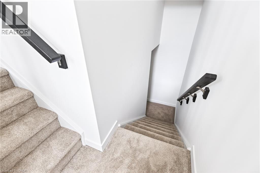 55 Great Falls Boulevard, Waterdown, ON - Indoor Photo Showing Other Room