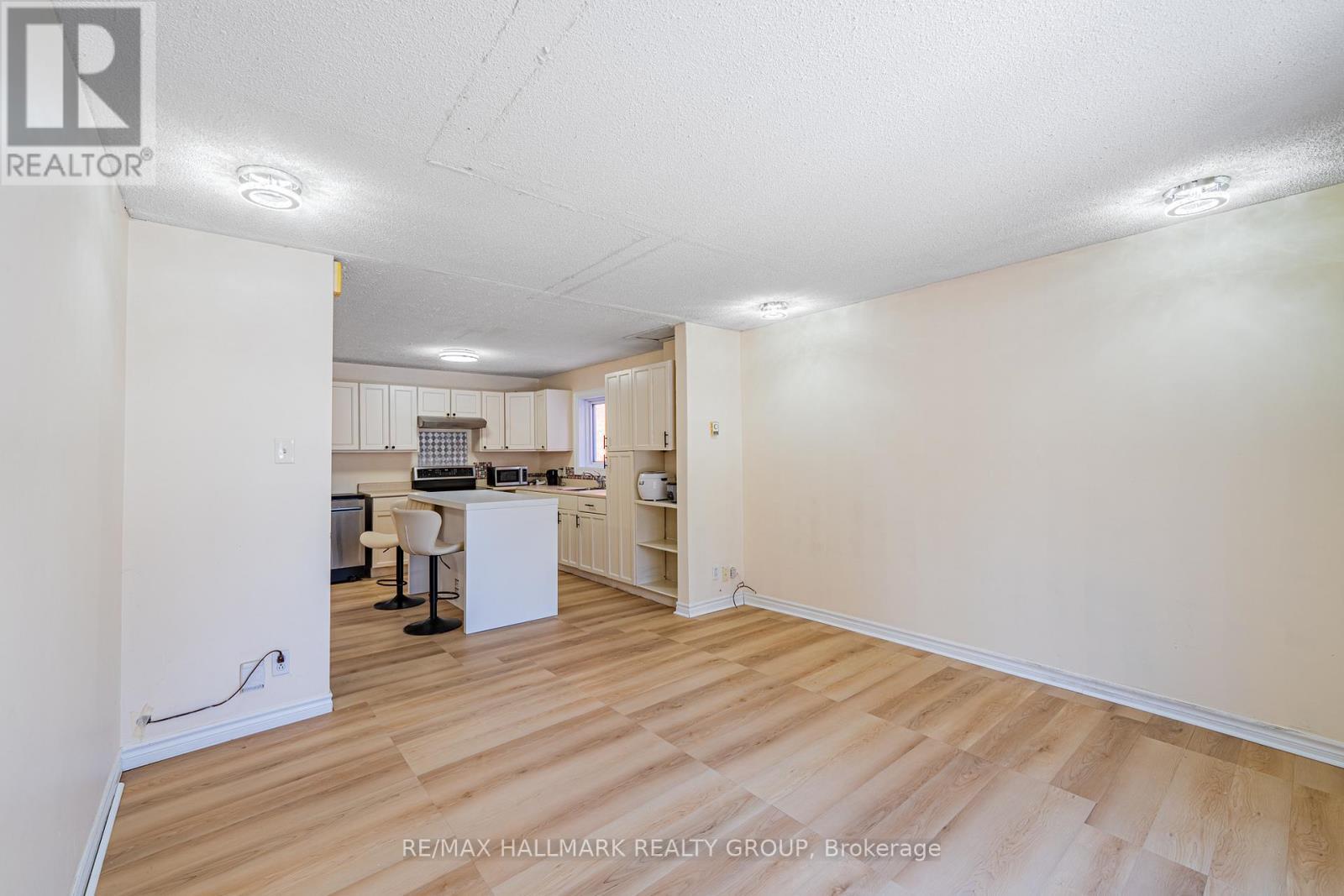 24 Patro Street, Ottawa, ON - Indoor