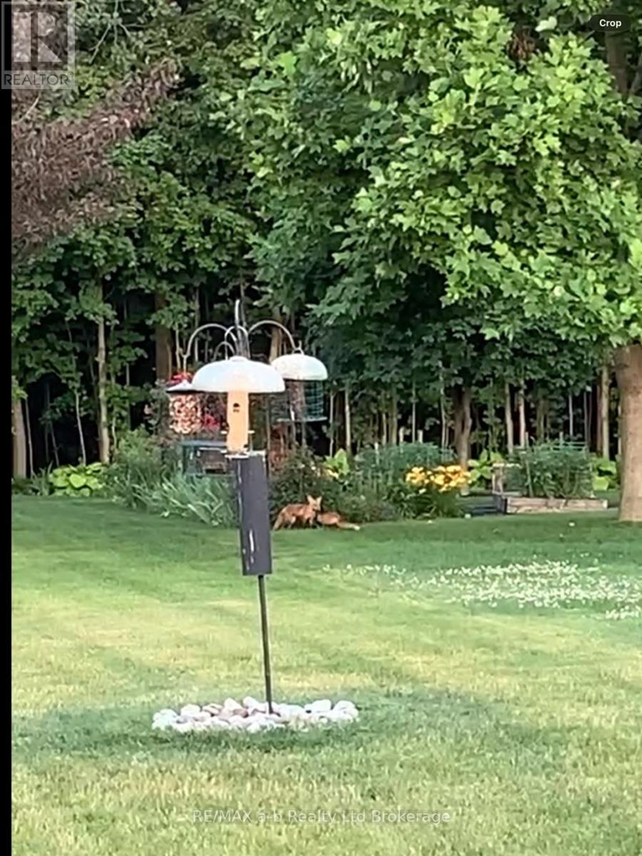 90 Weston Drive, Tillsonburg, ON - Outdoor