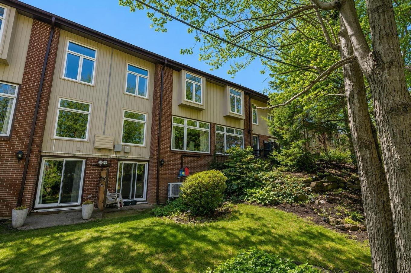 32 Garden Court Terrace, Dartmouth, NS - Outdoor