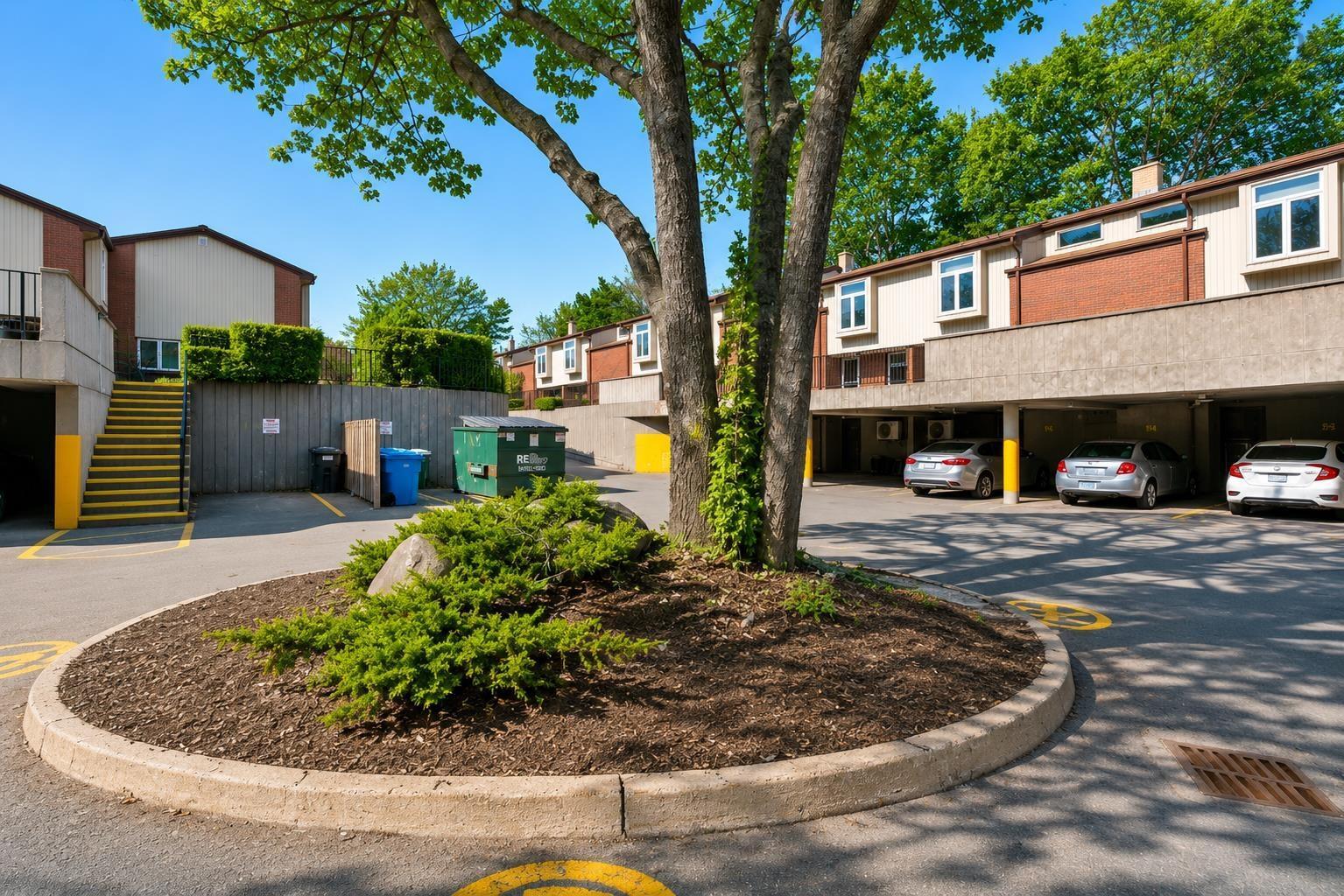 32 Garden Court Terrace, Dartmouth, NS - Outdoor