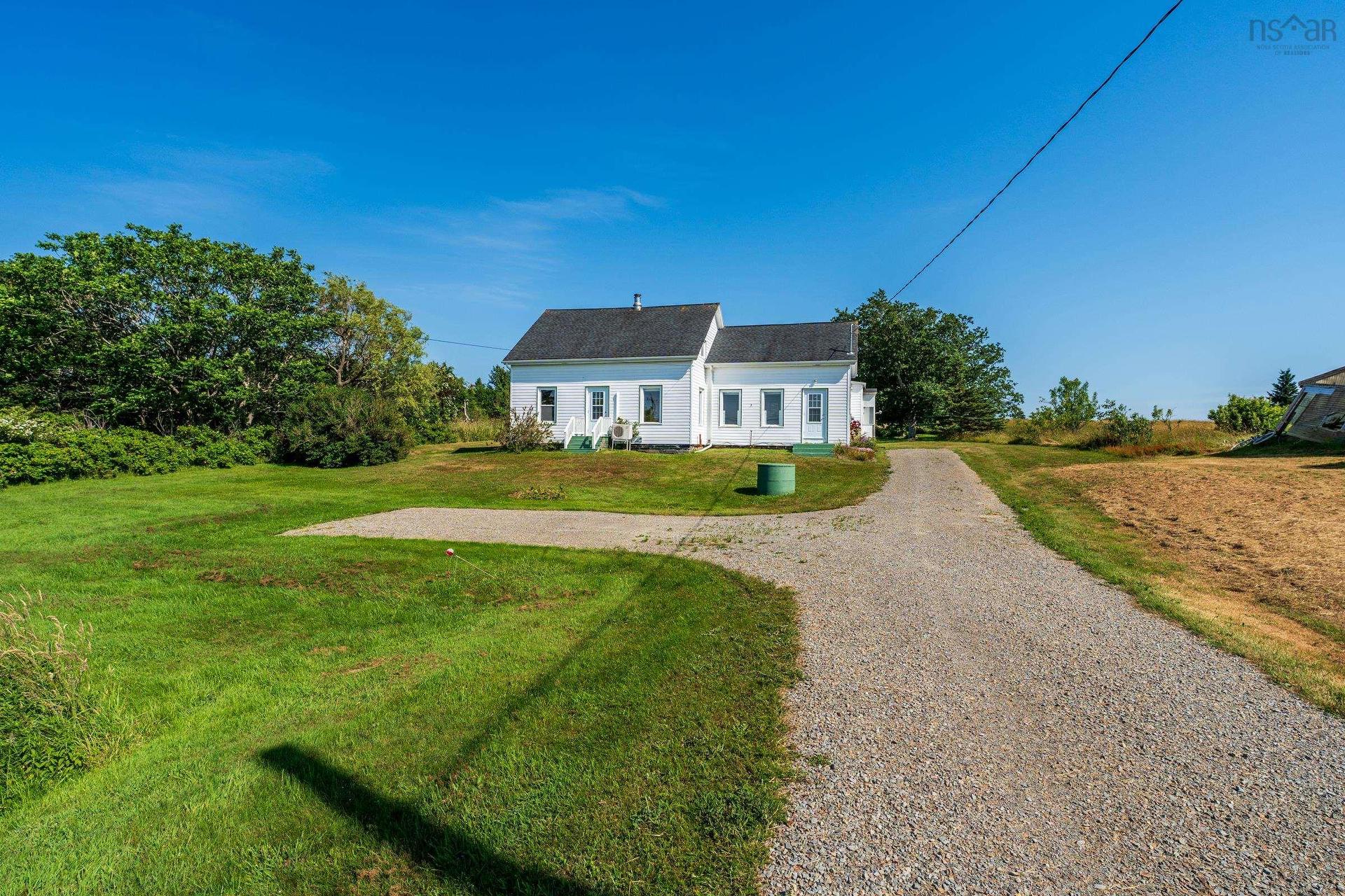 1900 Highway 1, Church Point, NS