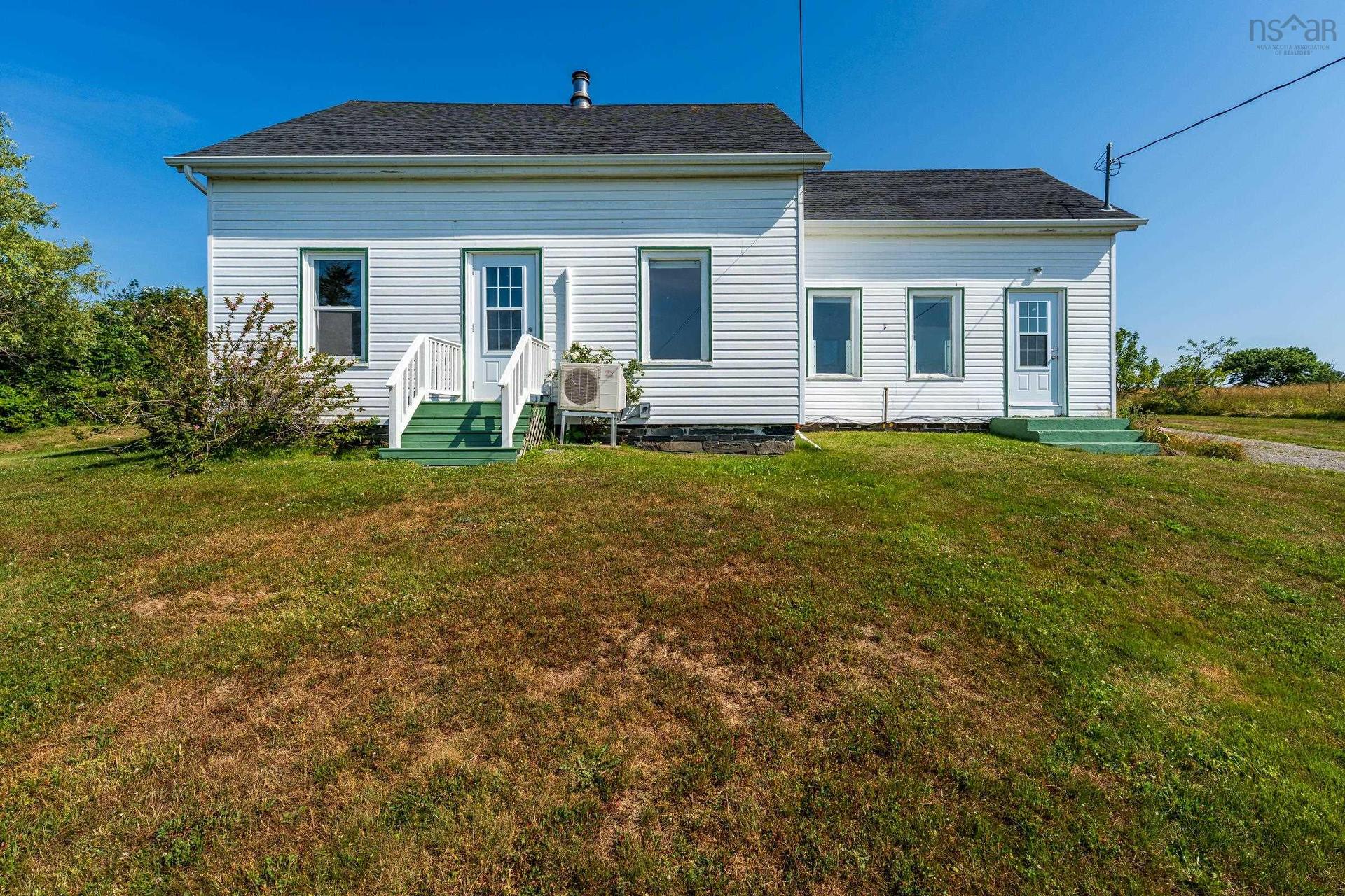 1900 Highway 1, Church Point, NS