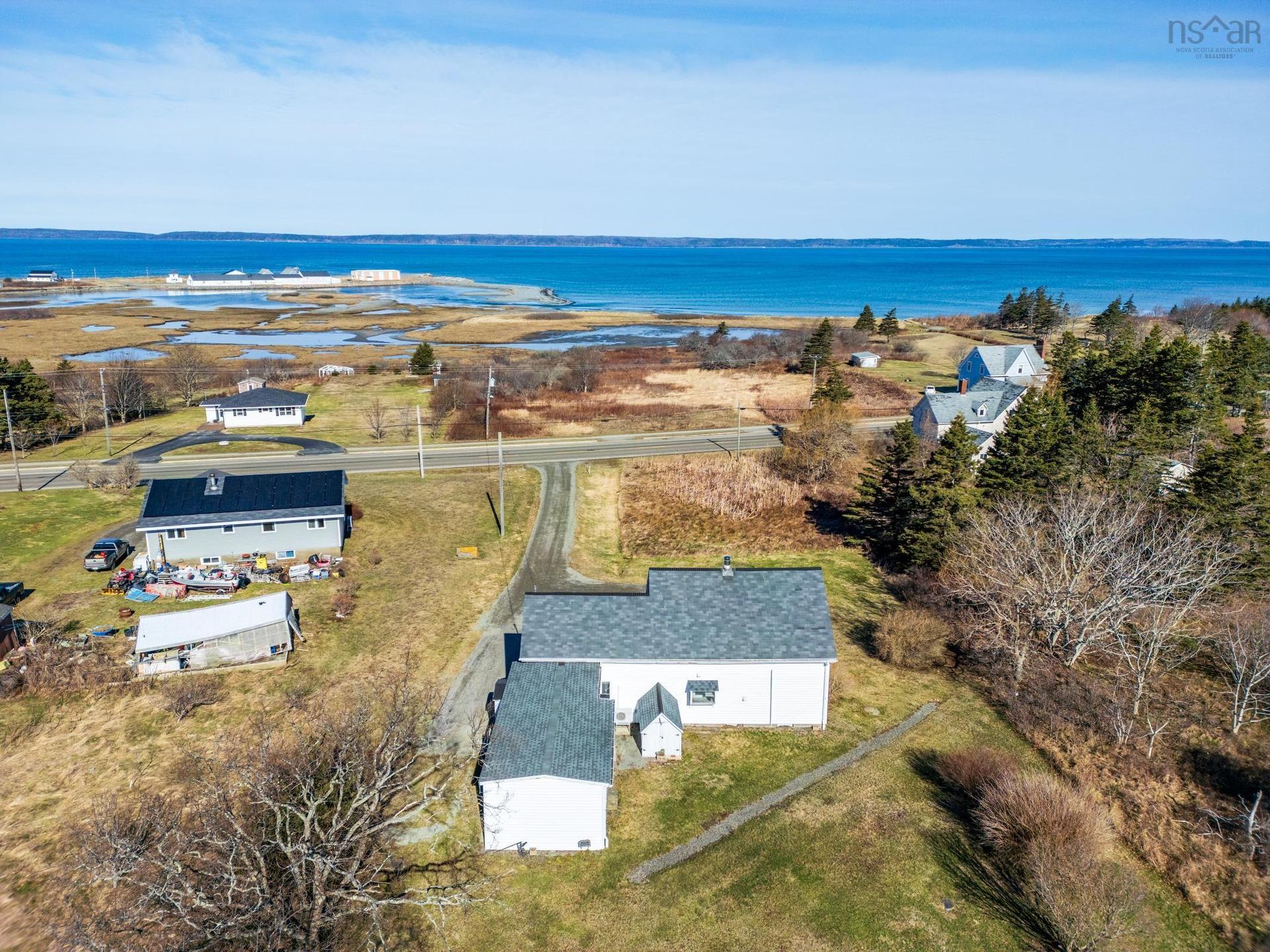 1900 Highway 1, Church Point, NS