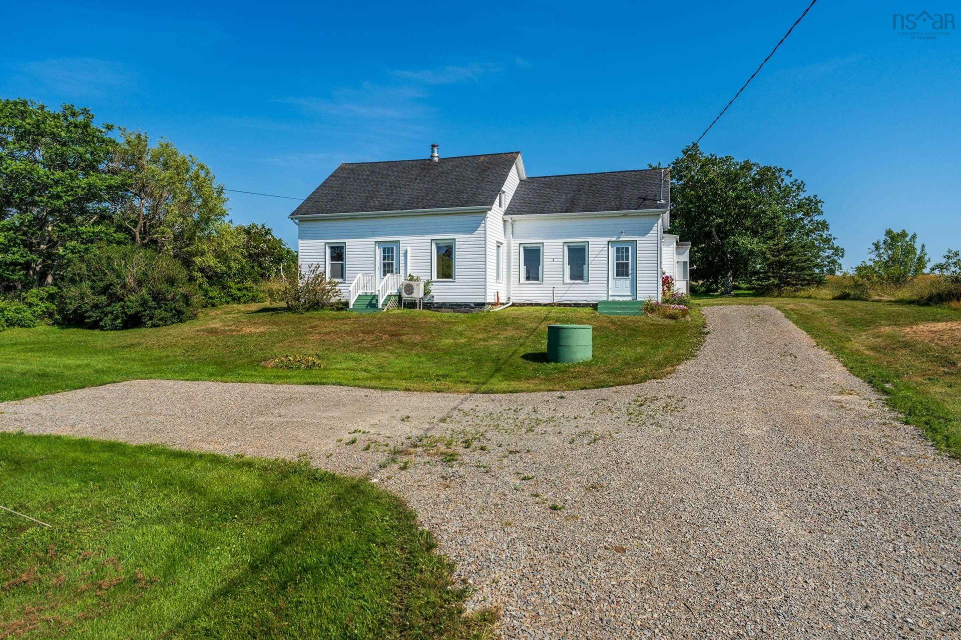 1900 Highway 1, Church Point, NS