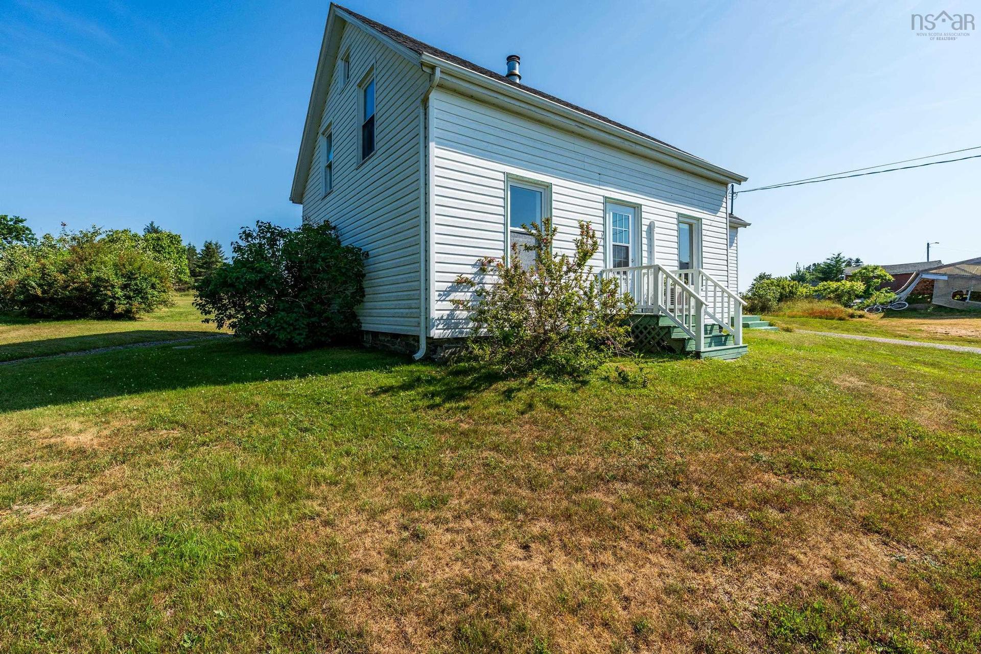 1900 Highway 1, Church Point, NS