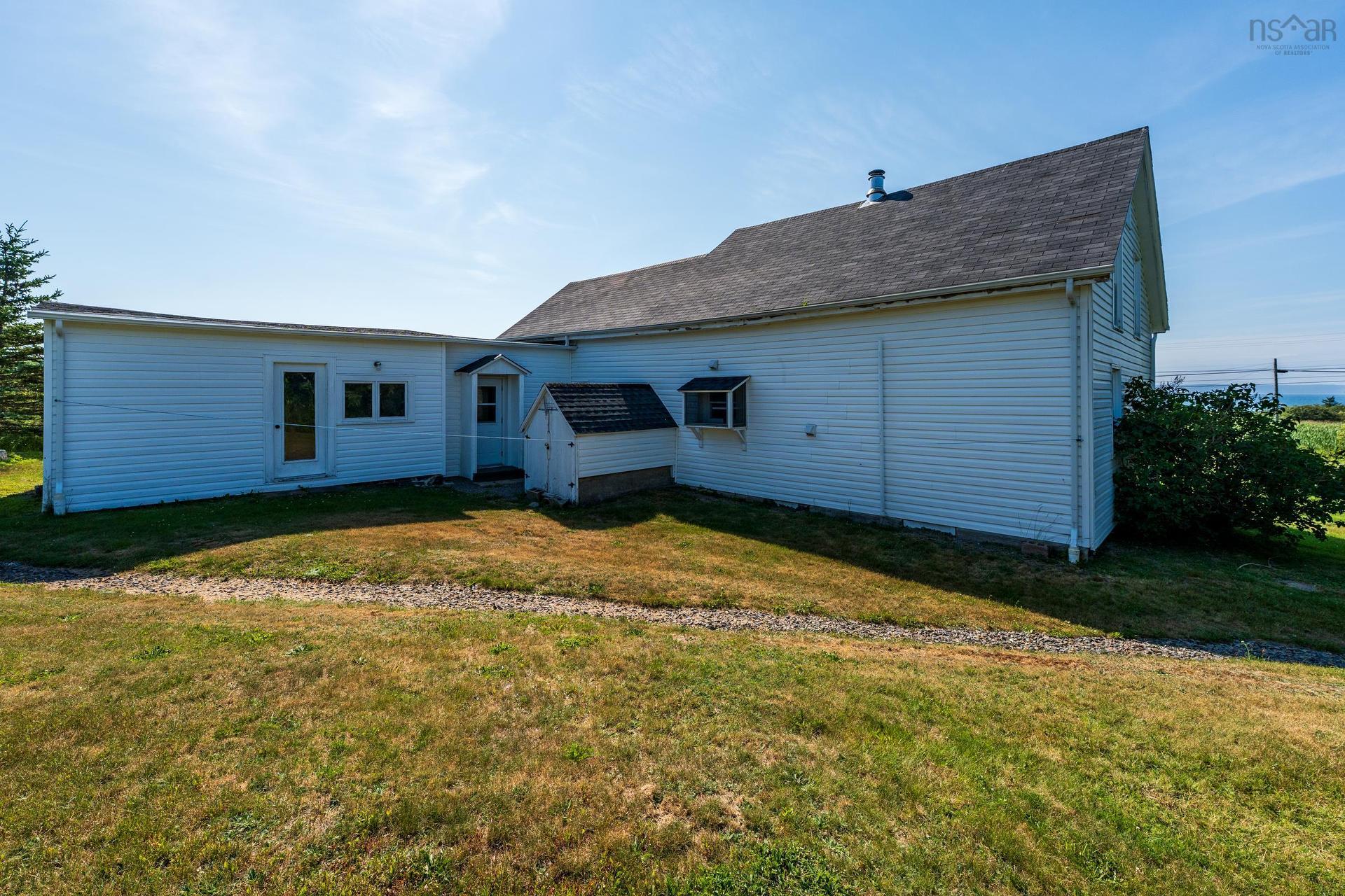 1900 Highway 1, Church Point, NS