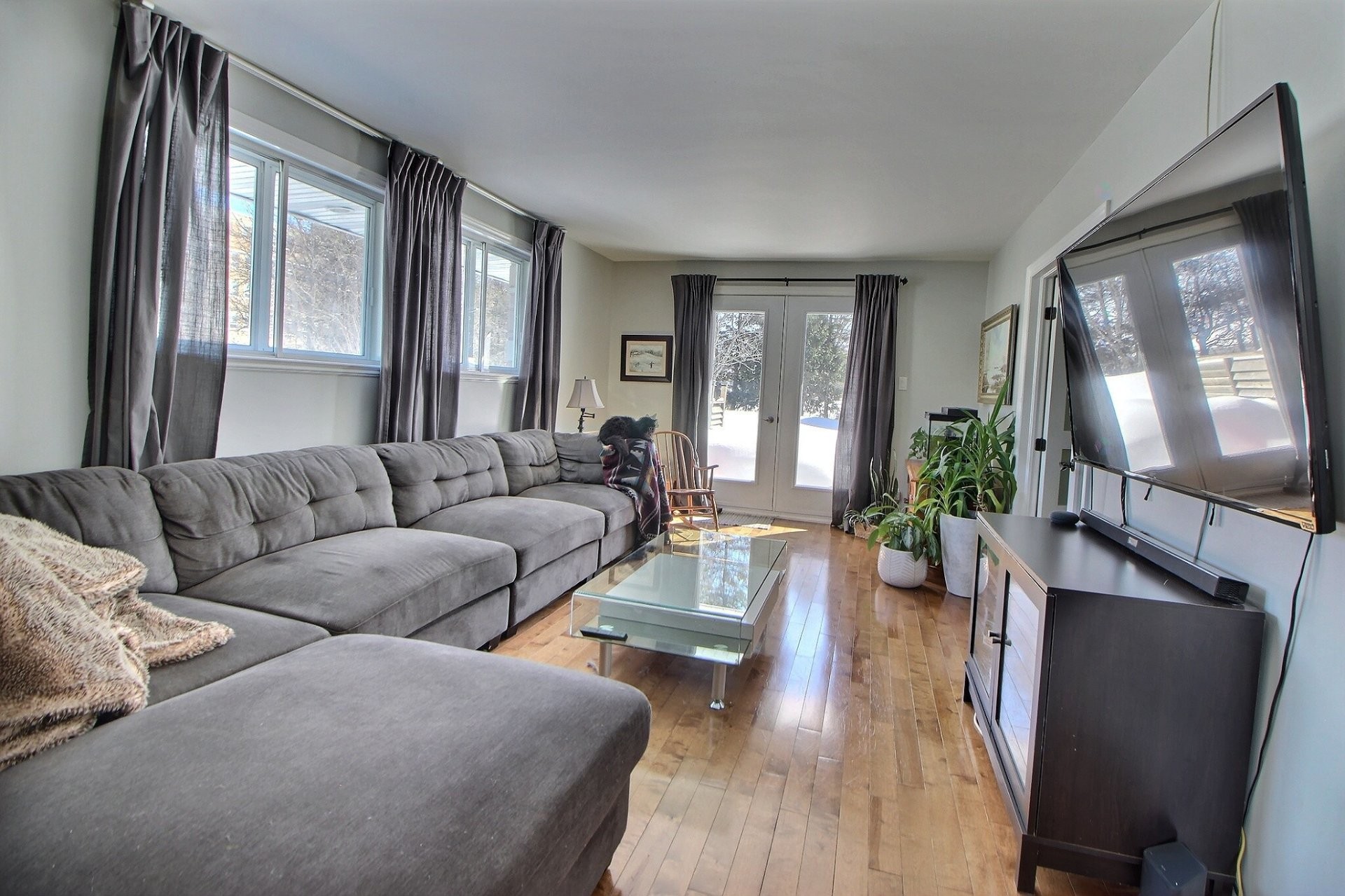 Living Room - 72 8E Avenue E., Amos, QC - Indoor Photo Showing Living Room