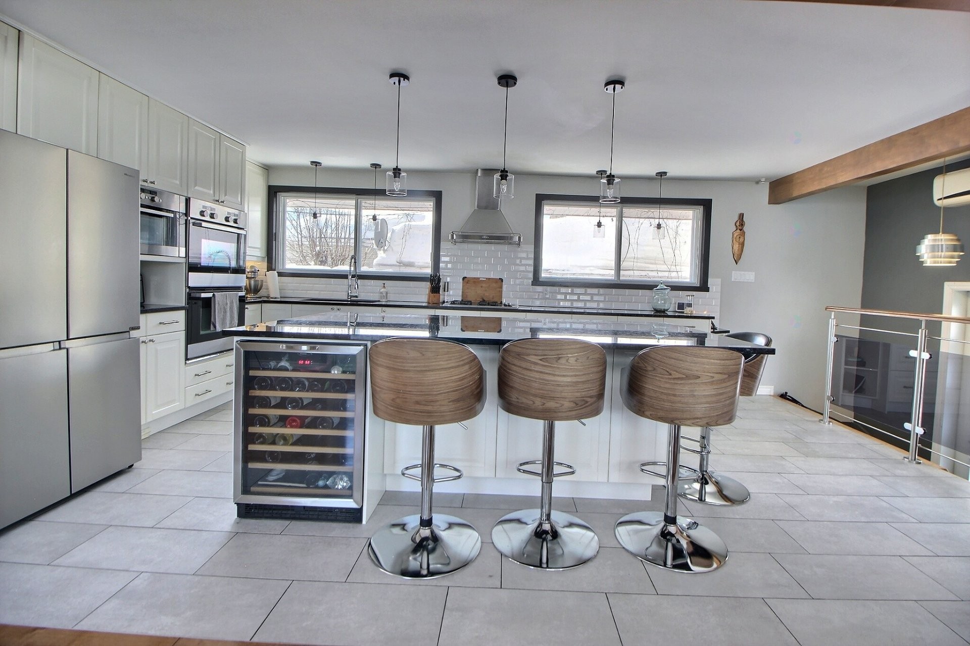 Kitchen - 72 8E Avenue E., Amos, QC - Indoor Photo Showing Kitchen With Upgraded Kitchen