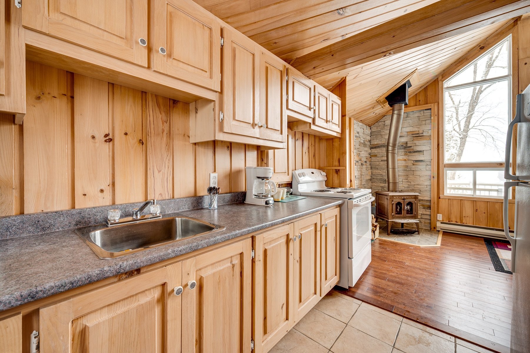Kitchen - 7 Ch. Des Cèdres, La Macaza, QC