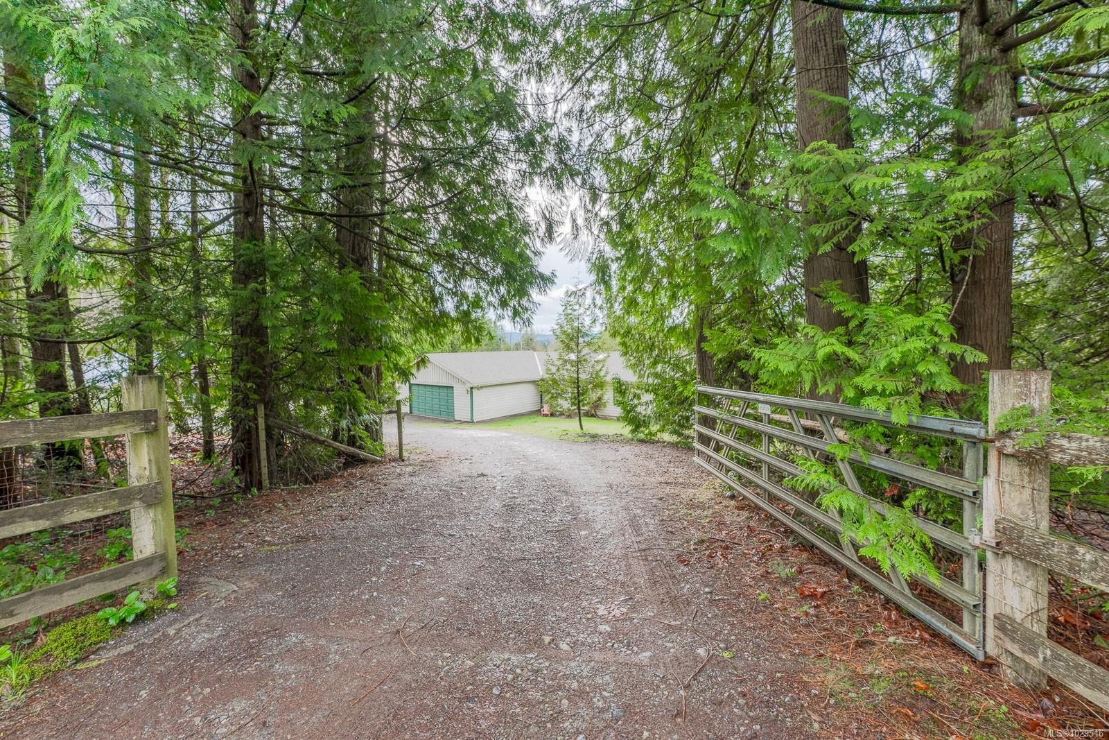 4935 Langtry Rd, Duncan, BC