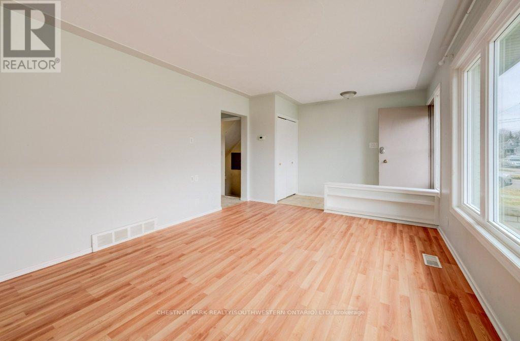 151 Franklin Street N, Kitchener, ON - Indoor Photo Showing Other Room