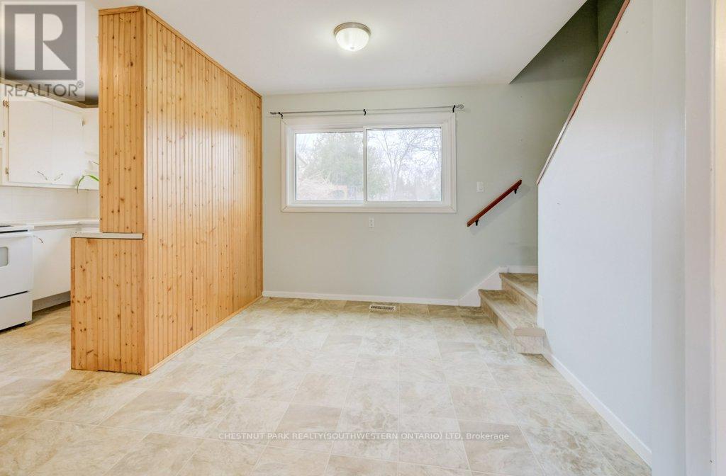 151 Franklin Street N, Kitchener, ON - Indoor Photo Showing Other Room