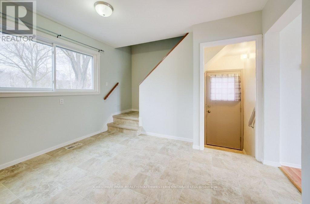 151 Franklin Street N, Kitchener, ON - Indoor Photo Showing Other Room