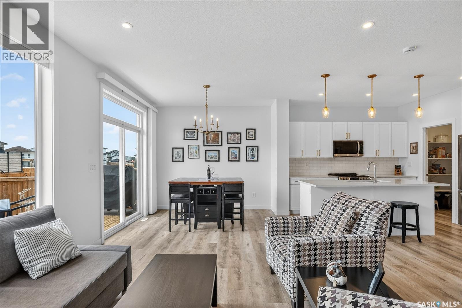314 Keith Union, Saskatoon, SK - Indoor Photo Showing Living Room