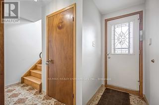 100 Antigua Road, Mississauga, ON - Indoor Photo Showing Other Room