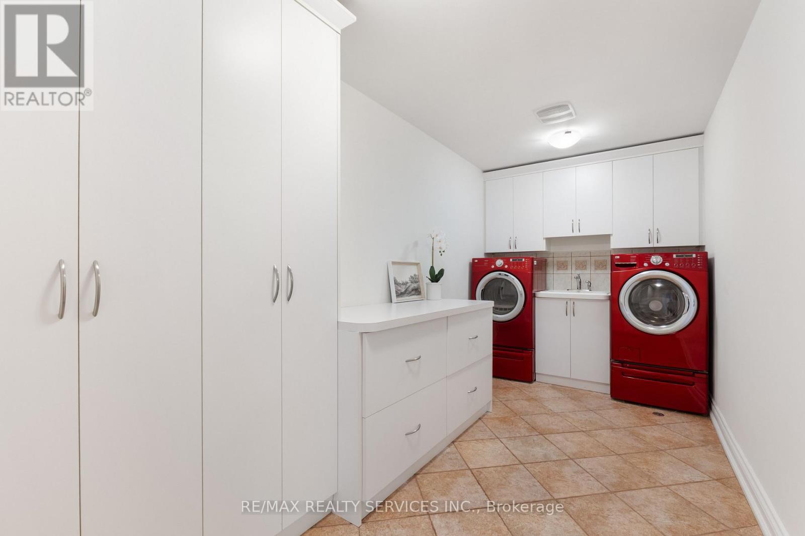 546 Conservation Drive, Brampton, ON - Indoor Photo Showing Other Room