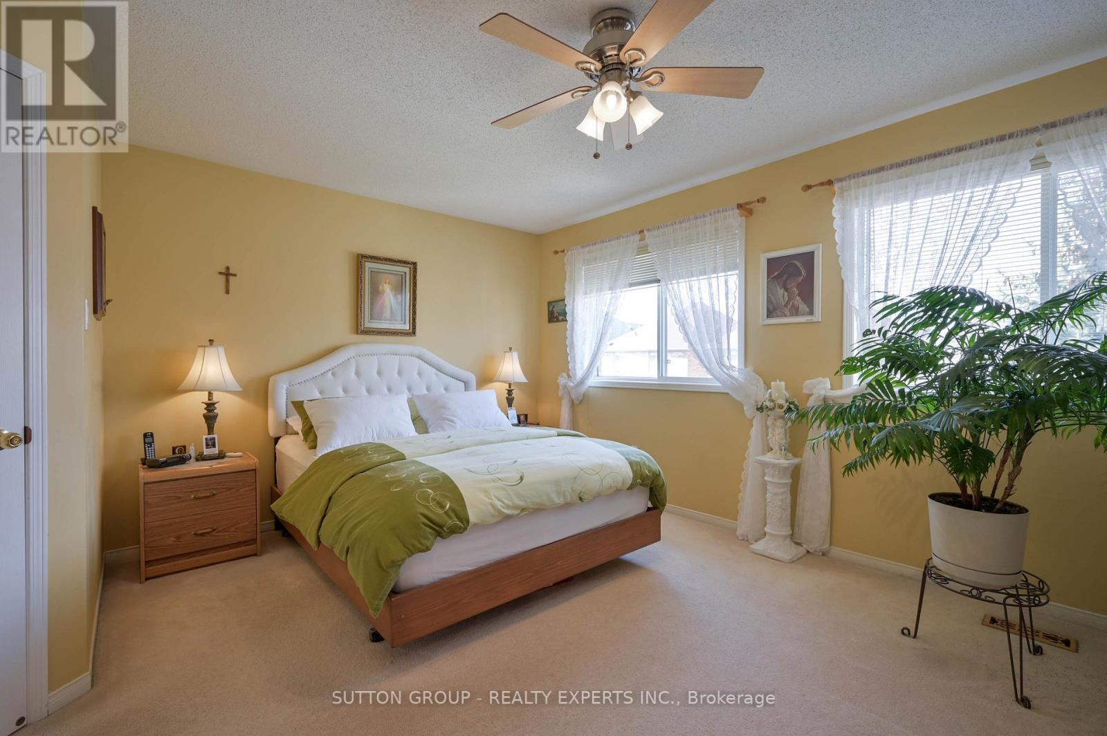 3077 Caulfield Crescent, Mississauga, ON - Indoor Photo Showing Bedroom