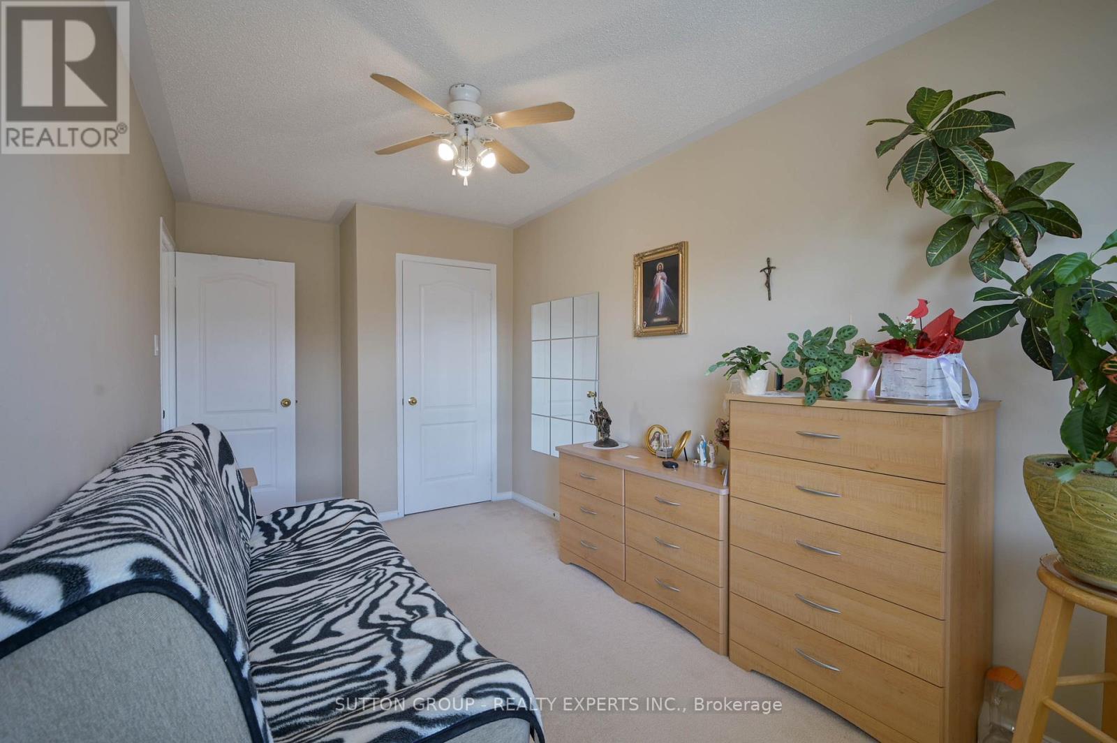 3077 Caulfield Crescent, Mississauga, ON - Indoor Photo Showing Other Room