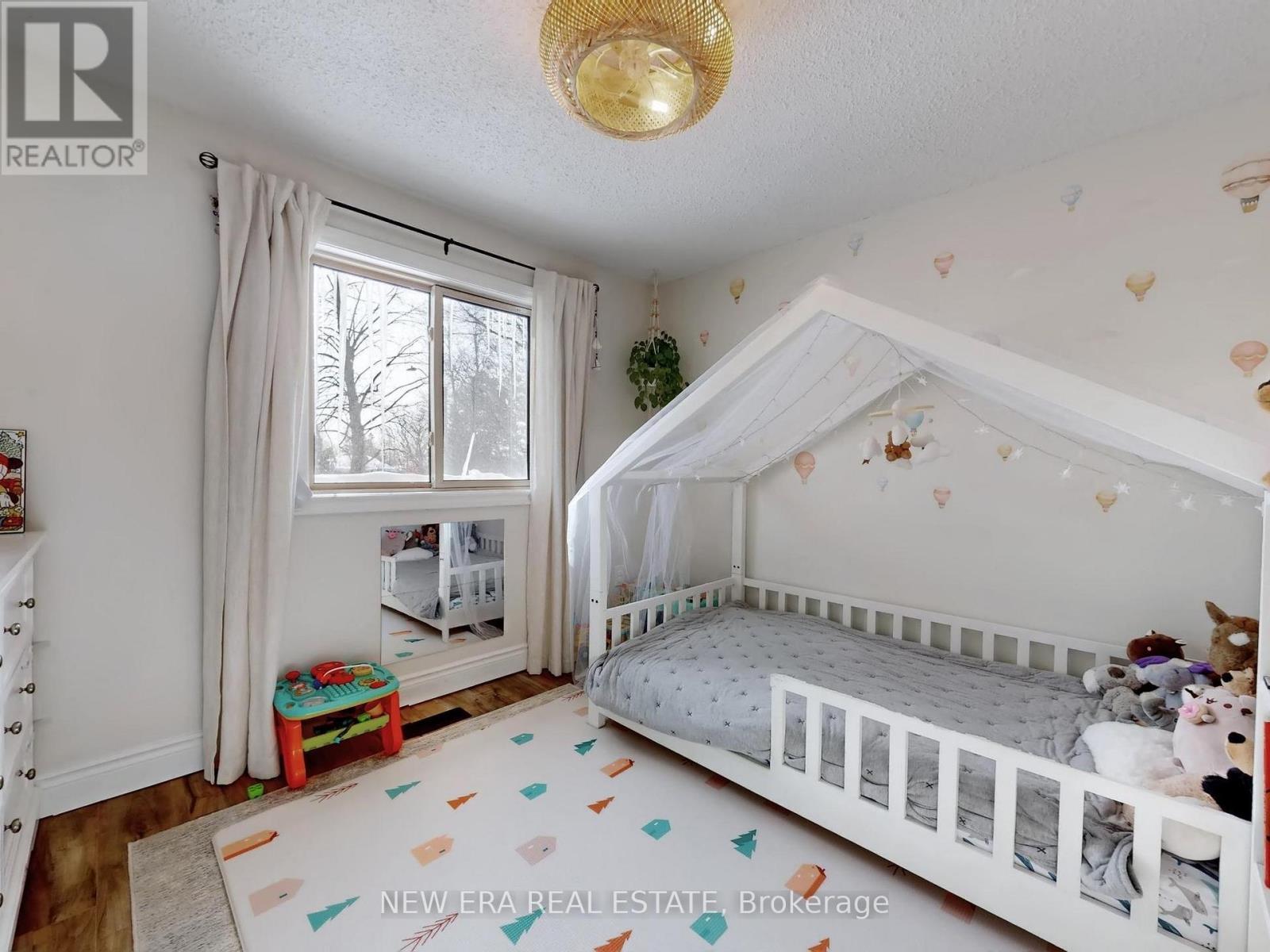 7189 Joliette Crescent, Mississauga, ON - Indoor