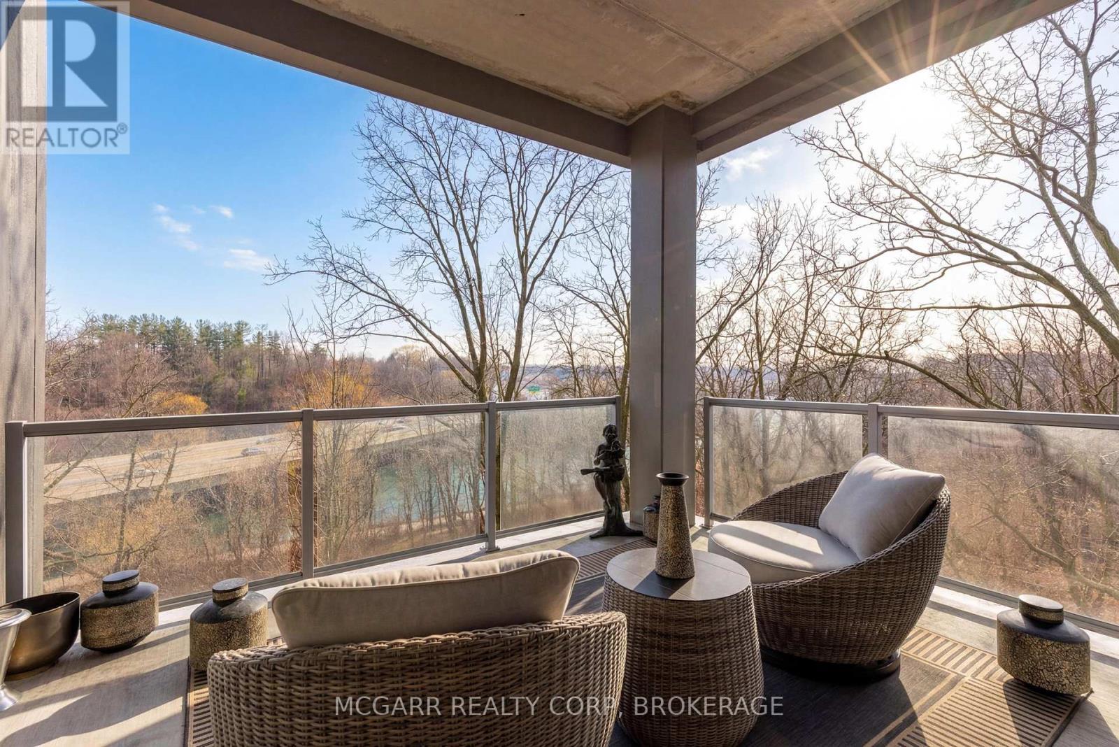 Three sided views - 401 - 77 Yates Street, St. Catharines (Downtown), ON - Outdoor With Balcony With Deck Patio Veranda