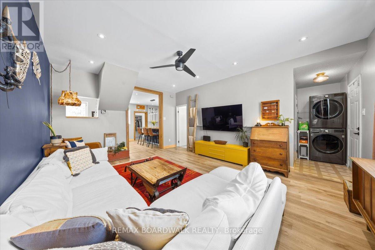 2691 Priscilla Street, Ottawa, ON - Indoor