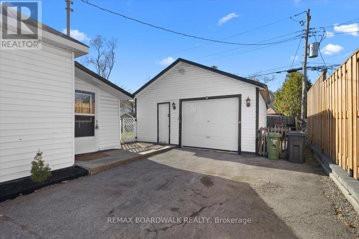 2691 Priscilla Street, Ottawa, ON - Outdoor With Exterior