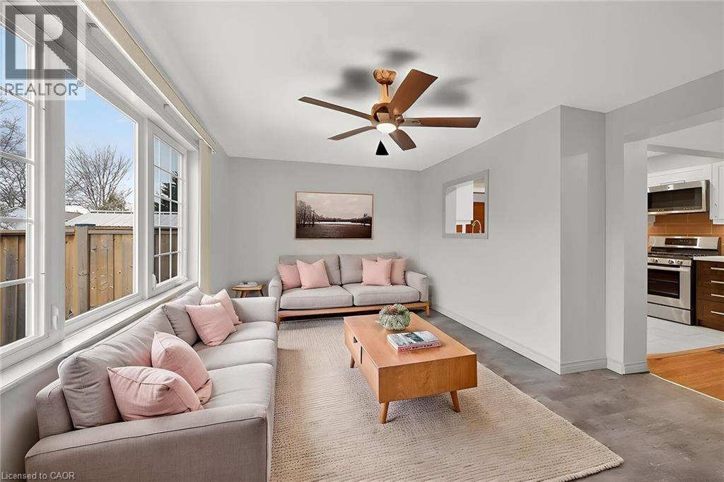 virtually staged - 19 Burfield Avenue, Hamilton, ON - Indoor Photo Showing Living Room