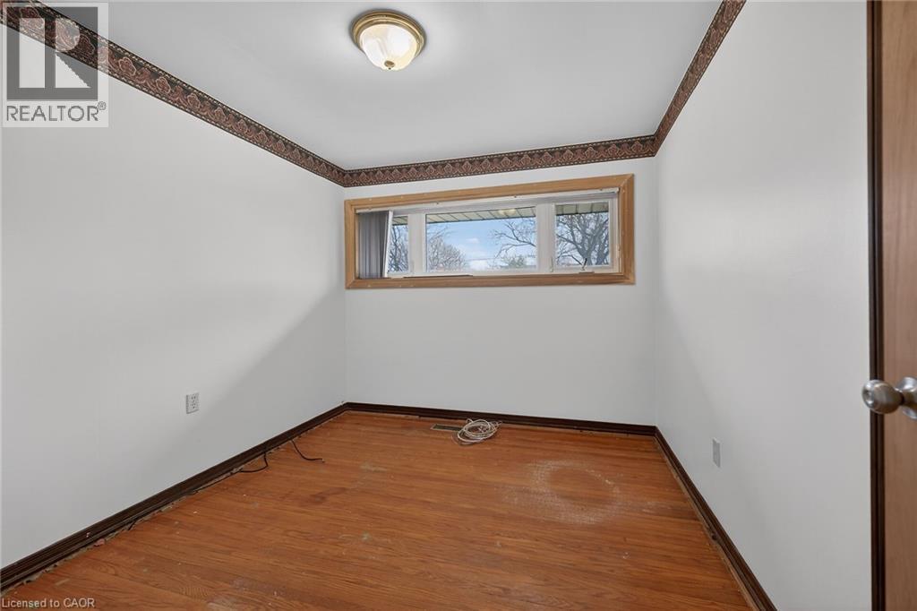 19 Burfield Avenue, Hamilton, ON - Indoor Photo Showing Other Room